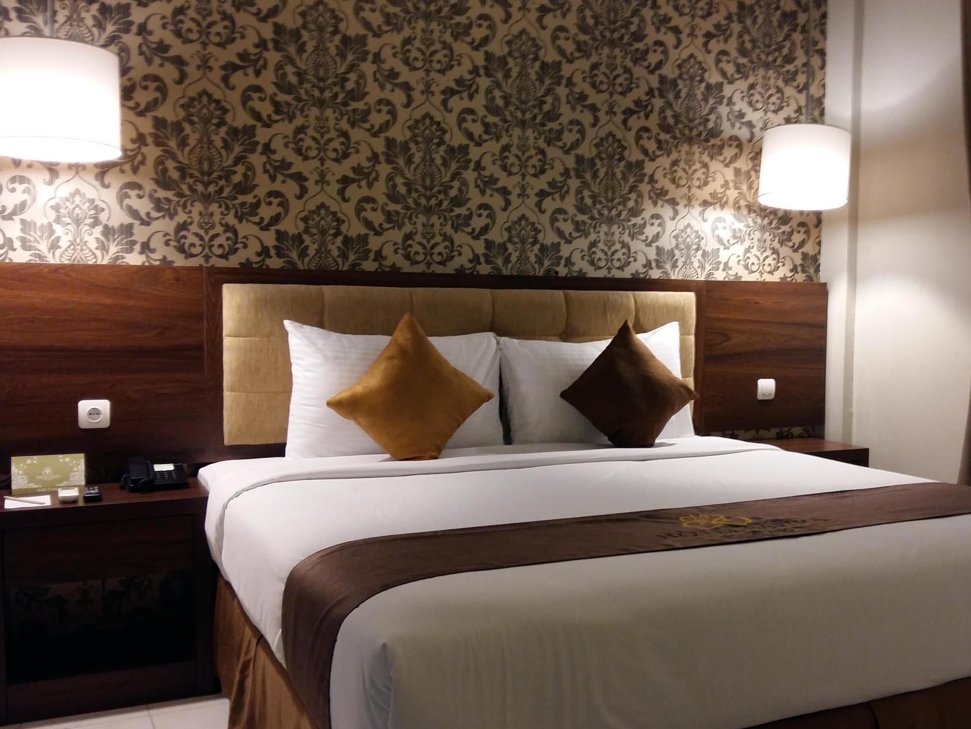 Hotel Safira Magelang Exteriér fotografie
