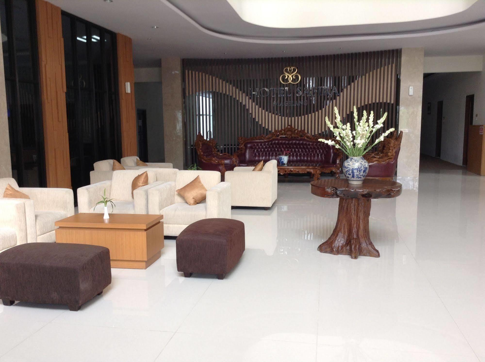 Hotel Safira Magelang Exteriér fotografie