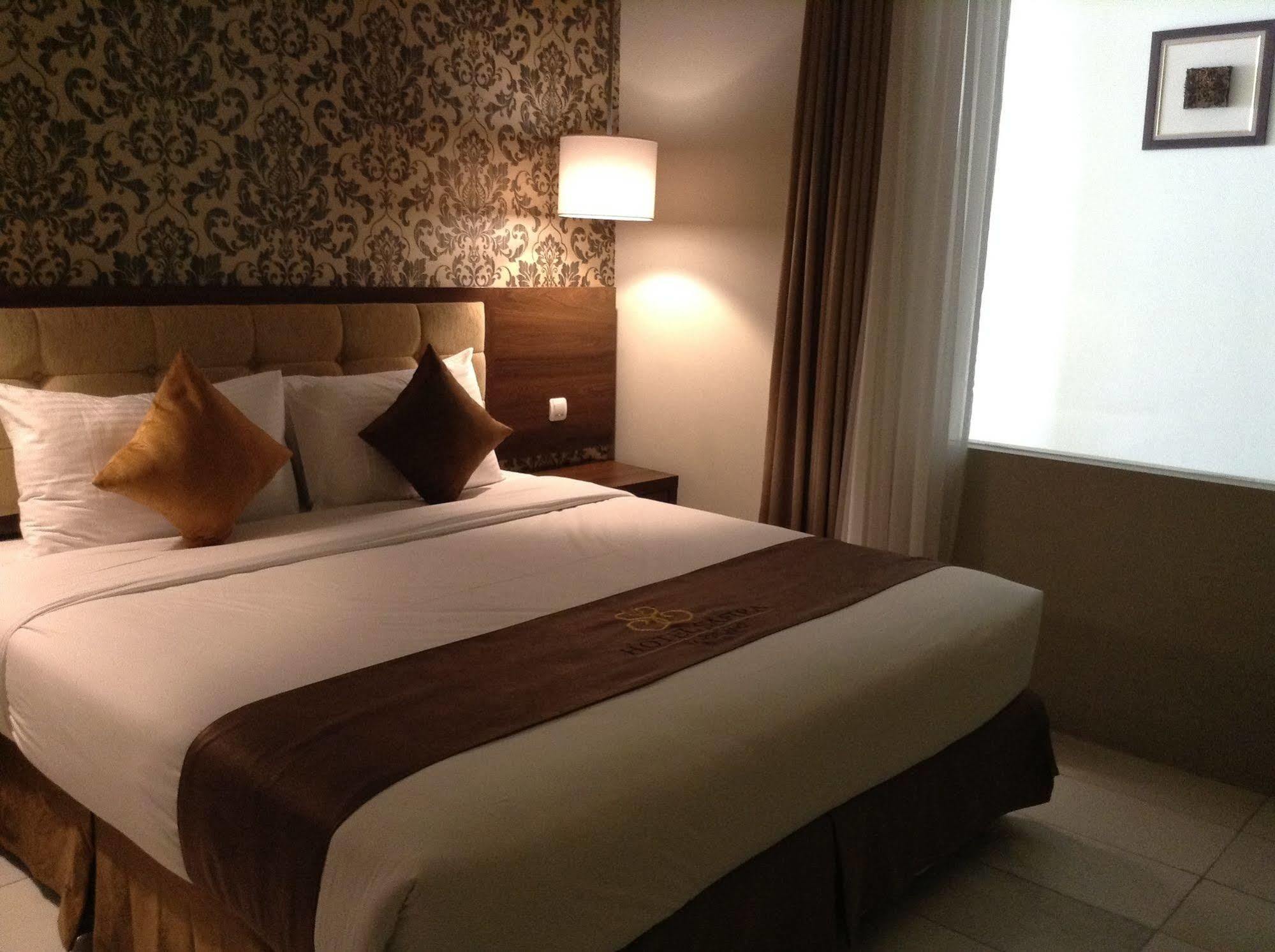 Hotel Safira Magelang Exteriér fotografie